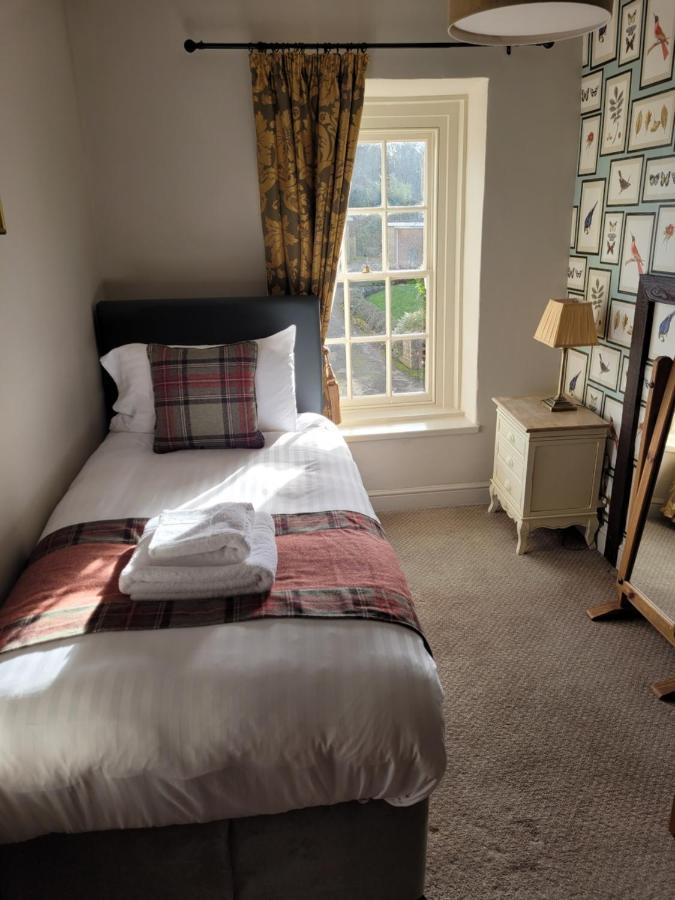 The Red Lion Hotel